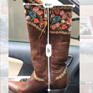 Western boots size 8.5 B